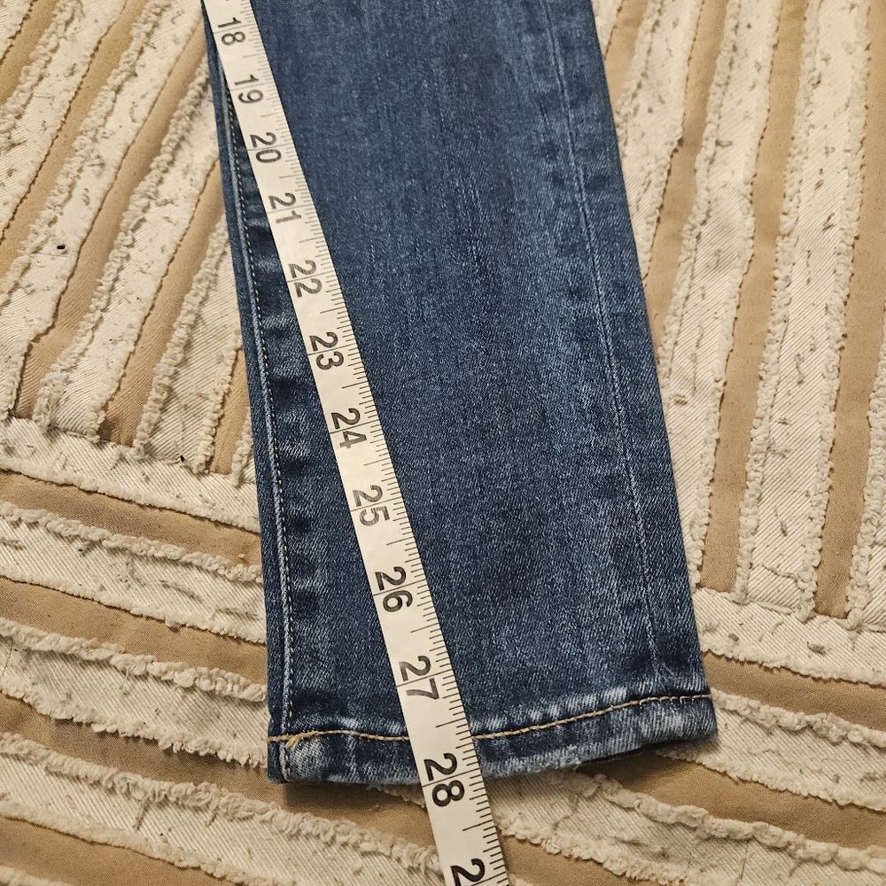 American Eagle Upcycled Ne(x)t Level Strecth Ripped Hi-Rise Jegging Destroyed 6 - Picture 12 of 14